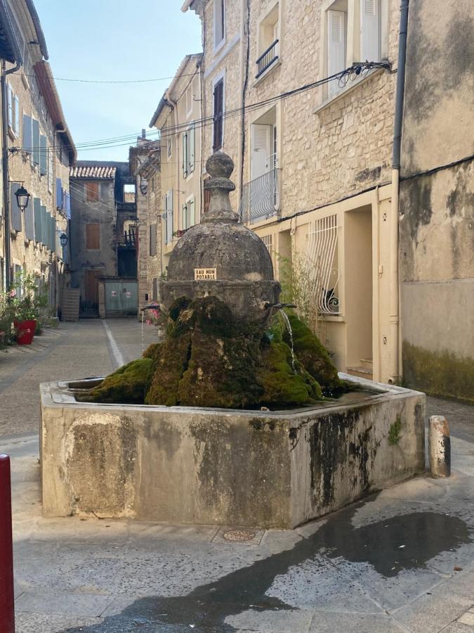 Le Studio En Provence Saint Didier  Esterno foto